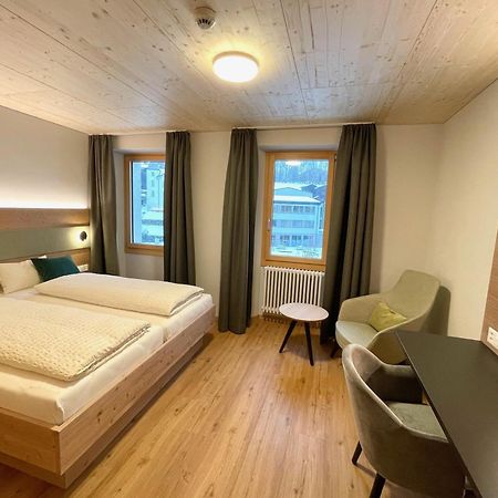 Boutique Und Bier Hotel Des Alpes Fiesch Exterior foto